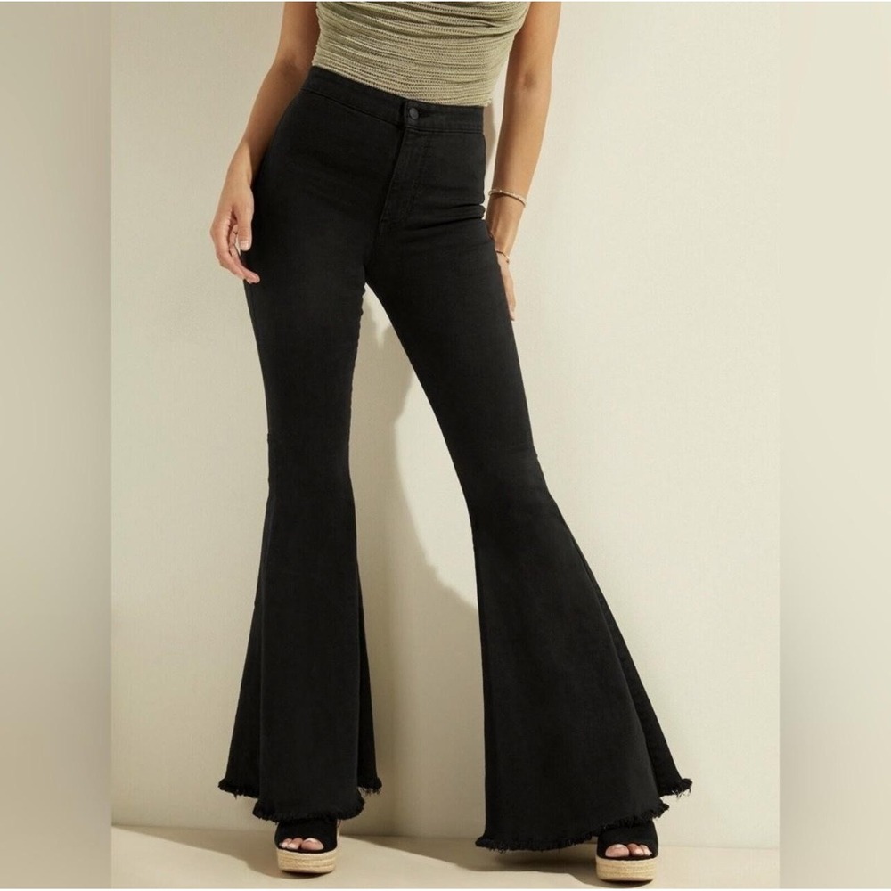 Guess Black High Rise Flare Jeans Size 28 Frayed Raw Hem Bell Bottom 70s Boho